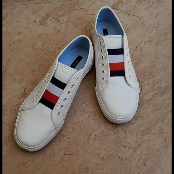 Almost new Tommy H. - Picture 3 of 4